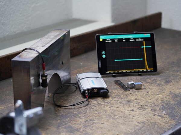 UT8000 Portable ultrasound flaw detector for different types of material and components. Delivering fully traceable inspection data and rapid report creation.